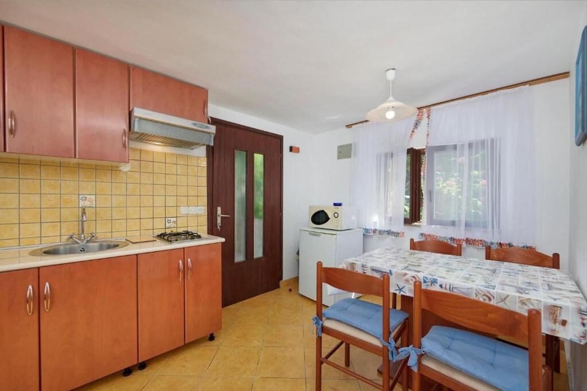 Apartments Davorka Банджоле Экстерьер фото