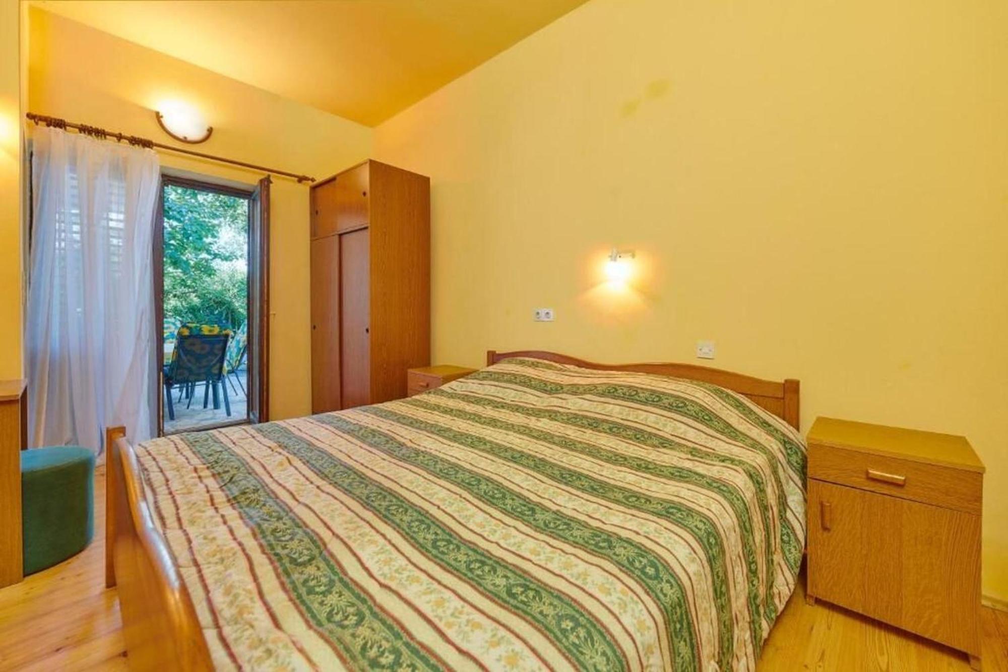 Apartments Davorka Банджоле Экстерьер фото